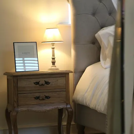 Apartment Luxury - Bank House - Private Gated Carpark Yarm