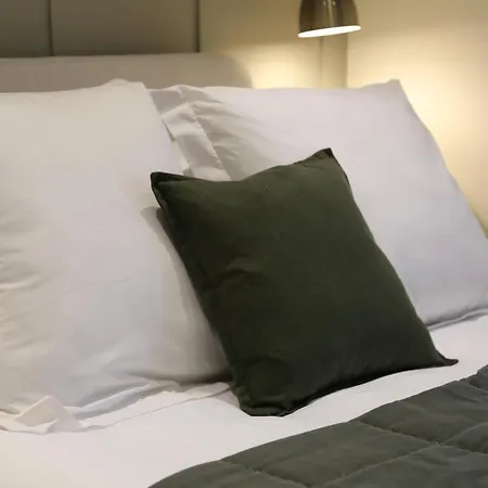 Luxury - Bank House - Private Gated Carpark Apartamento *