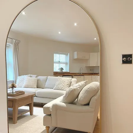 Luxury - Bank House - Private Gated Carpark Apartamento *